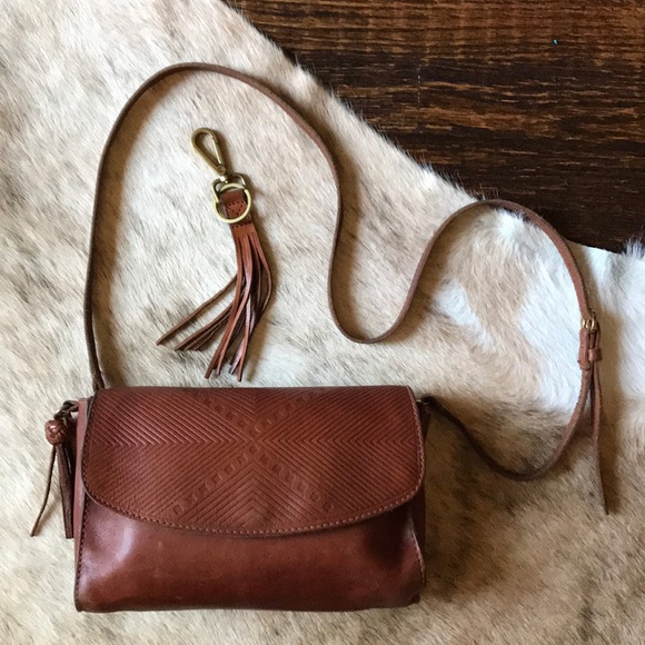 Madewell Handbags - Madewell Marketplace clutch crossbody & keychain